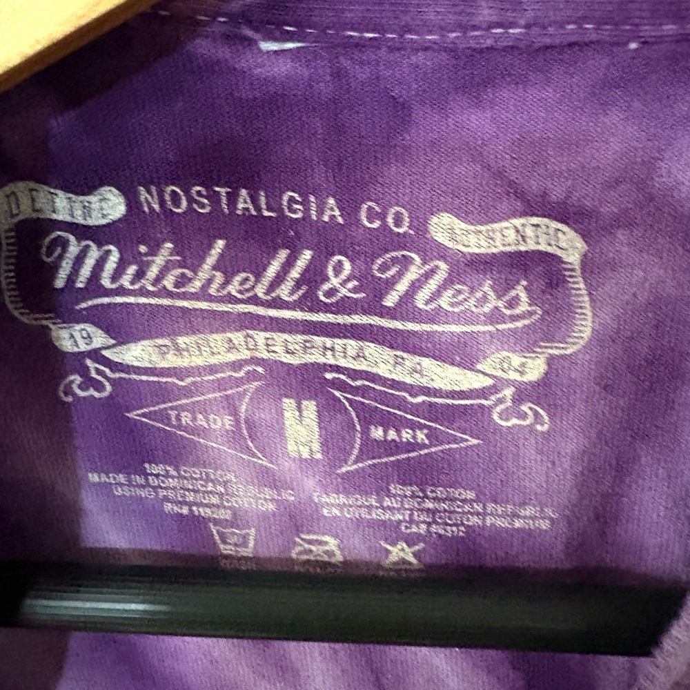 Mitchell & Ness Purple Tie-Dye Raptors’ Tee - Picture 4 of 5